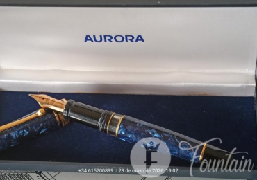 Estilográfica Aurora Optima Auroloide Azul Cobalto  .Nib M